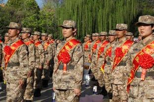 韩媒：韩国队今日集训时队内氛围凝重，除黄善洪外无球员接受采访